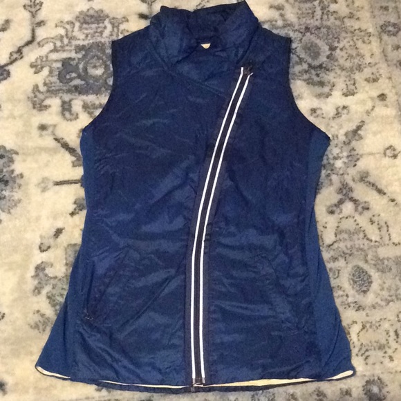 lululemon athletica Jackets & Blazers - Lululemon reversible vest